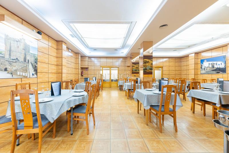 Foto d370e140-78da-4db9-b3e4-facc3e806089. Traspaso local comercial en avenida primado reig !!! magnifico restaurante en traspaso en benimaclet !!! en Valencia