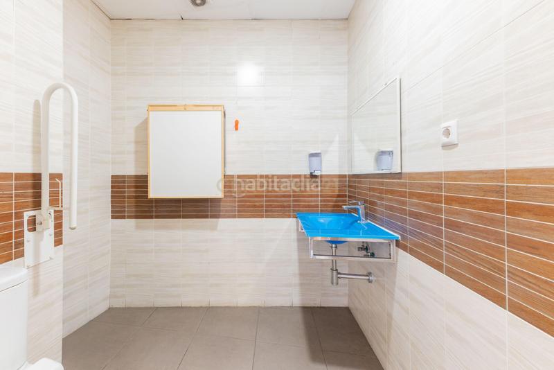 Foto e9a7dba9-b7fd-486b-ad92-6c9f6953a30d. Traspaso local comercial en avenida primado reig !!! magnifico restaurante en traspaso en benimaclet !!! en Valencia