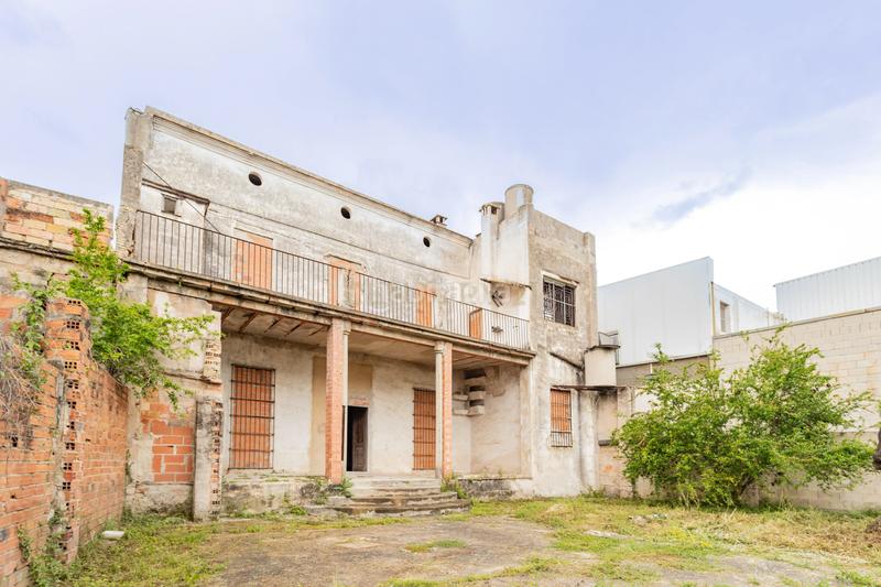 Foto 2ae57e71-b0d4-4f38-bb6b-0196f58f8652. Maison dans avinguda jaume i dans Palmera