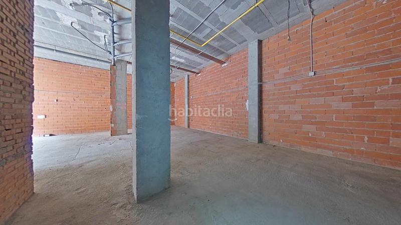 Foto 4d290251-61c0-4975-9d10-e57b1d4f26c3. Local comercial a rio vinalopo a Aldaia