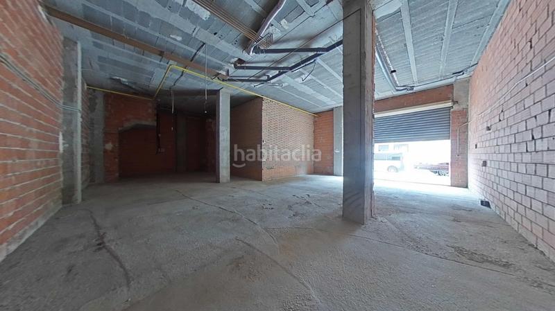 Foto 65fd7589-6f96-4f33-b3f0-4c8ea5e14fa3. Local comercial a rio vinalopo a Aldaia