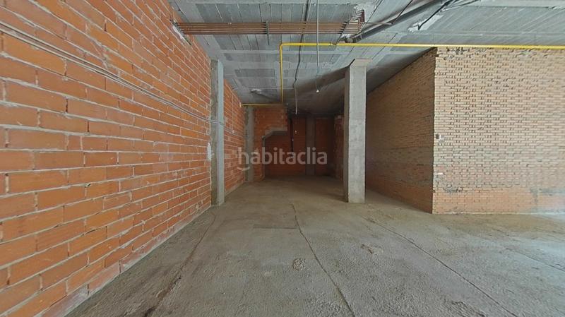 Foto 83baaa42-db3a-446b-bb9b-7d6d1ffe6bd5. Local comercial a rio vinalopo a Aldaia