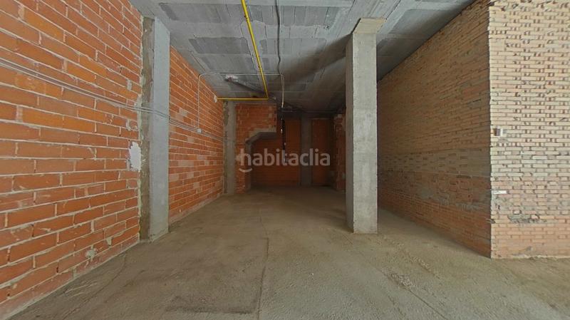 Foto cbb035e9-06da-407d-8748-a360f00e2584. Local comercial a rio vinalopo a Aldaia