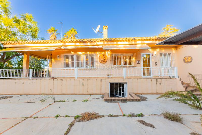 Foto 0a6d164c-69f4-45ab-98e4-b87cc500f17c. Maison dans carrer 607 dans La Cañada Paterna