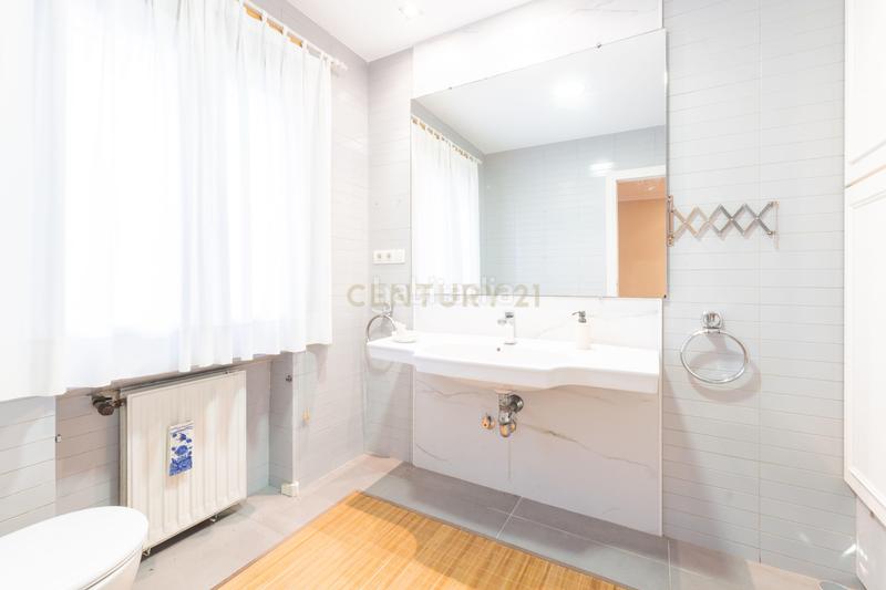 Foto 31ae9a9e-6bb1-4011-a43f-58a29f8009bd. Maison dans carrer 607 dans La Cañada Paterna