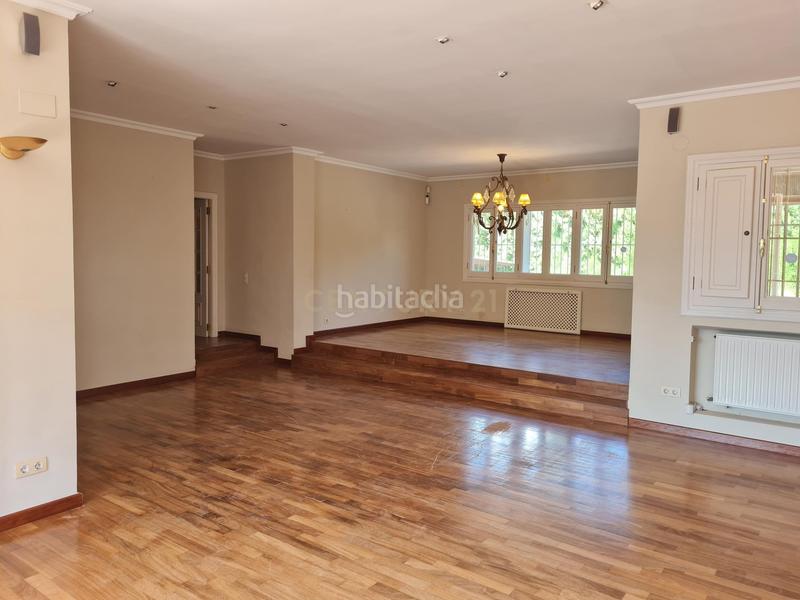 Foto 79b55bc2-23cd-43a9-8187-686d1ae0e756. Casa in carrer 607 in La Cañada Paterna