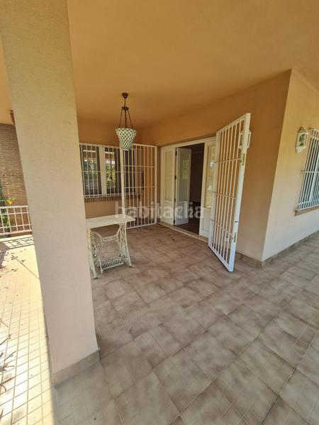 Foto 8a8693b0-f278-4766-bc73-1e2802533137. Casa in carrer 607 in La Cañada Paterna