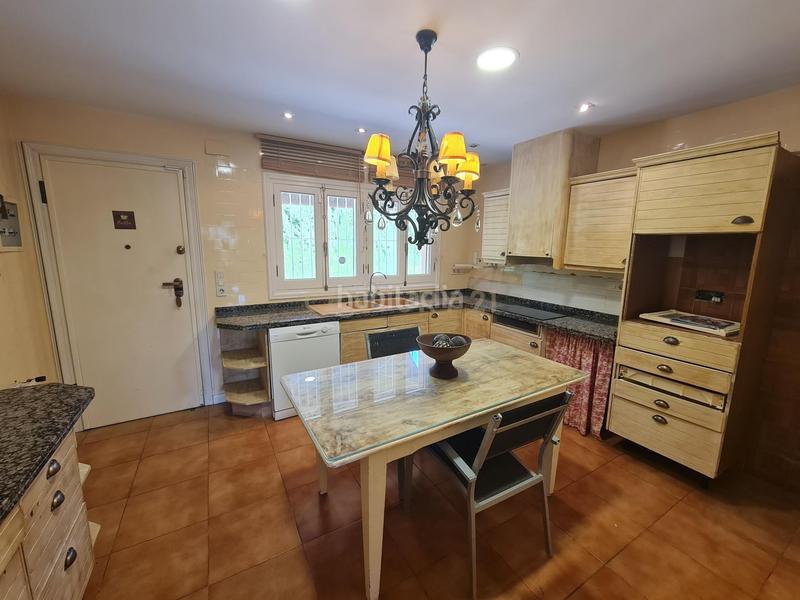 Foto e2f451a9-3ac8-4ec1-a141-79514ca6db38. Casa in carrer 607 in La Cañada Paterna