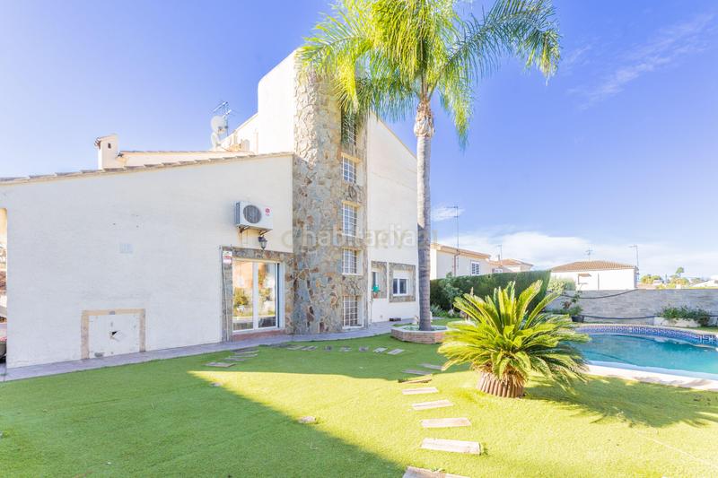 Foto aa590f35-6d5b-4ee3-b4d3-a524ad013159. Casa a c. augusto ii a El Carme-Sant Agustí-Bonavista Eliana (l´)