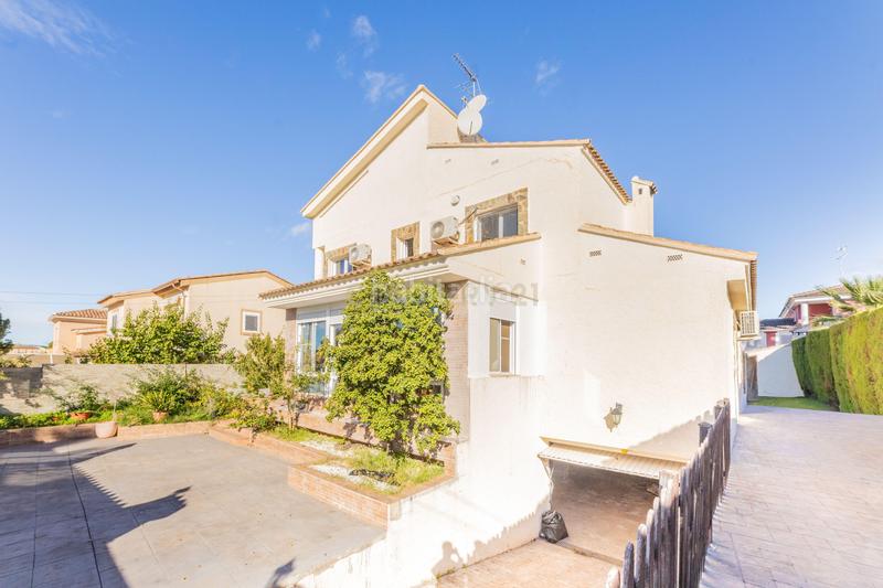 Foto d9d5ad35-d382-4088-9150-9245c7b4ebe4. Casa a c. augusto ii a El Carme-Sant Agustí-Bonavista Eliana (l´)