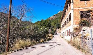 Industrial plot in De canach parc