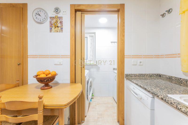 Piso en carrer pego excelente oportunidad de inversión en Valencia - Imagen 13