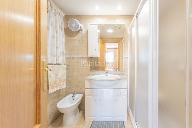 Piso en carrer pego excelente oportunidad de inversión en Valencia - Imagen 19