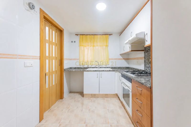 Piso en carrer pego excelente oportunidad de inversión en Valencia - Imagen 5