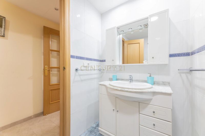 Piso en carrer pego excelente oportunidad de inversión en Valencia - Imagen 25