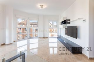 Alquiler Piso en Av corts valencianes 28 n2-30 valencia (valencia). Exclusiva vivienda en cortes valencianas, valencia