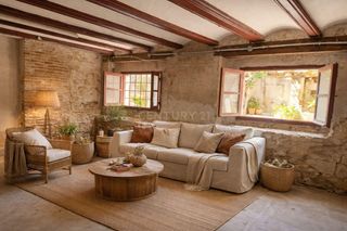 Local Comercial en Carrer de l'almirall, valència, spain. Local comercial en el centro histórico de valencia