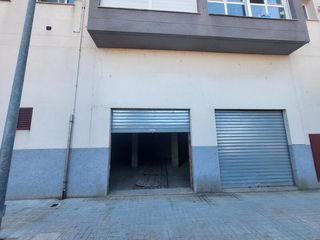 Geschäftsraum in Lugar nuevo de la corona, 14. Venta de 4 locales en calle lugar nuevo de la corona nº 14 torre