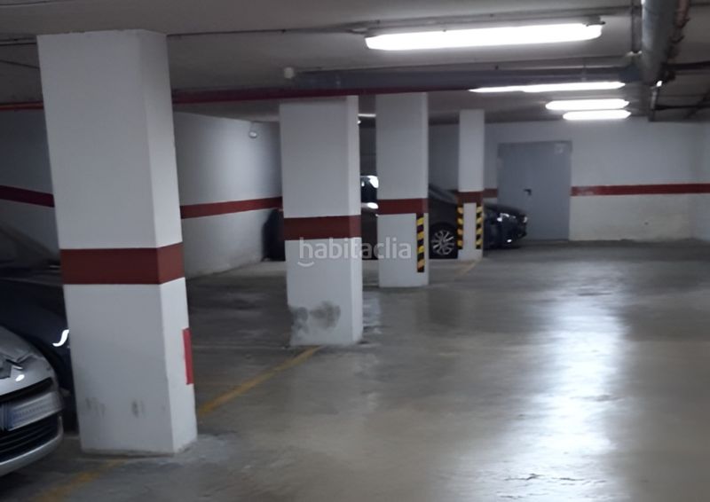 Foto 019d0f08-cdf1-4f13-a69e-df71cf85a04c. Autoparkplatz in reyes catolicos in Benifaió