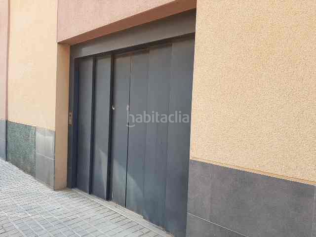 Foto aa7146d1-7689-4d60-aa03-3a8519cf9d2f. Aparcament cotxe a murcia a Moncada