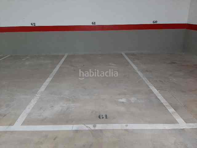 Foto c617c523-2a7a-4ce4-bf06-da2f3e77d092. Aparcament cotxe a murcia a Moncada