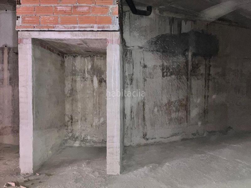 Foto ee021ed8-a839-4da1-bdcf-2fe9843288f1. Local comercial a constitucio a Serra