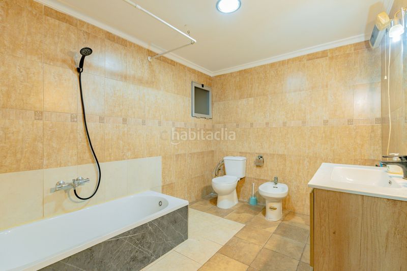 Foto 045a8702-7db1-483e-87d2-93a90561f563. Pis a carrer de dalt a Sollana