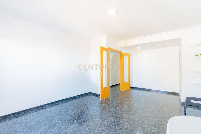 Foto 86ea5f41-04b8-42cf-bc27-29396ac9f4ba. Pis a carrer de dalt a Sollana