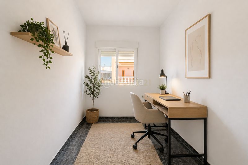 Foto fc954395-6b96-4a88-b564-0884cb112733. Pis a carrer de dalt a Sollana