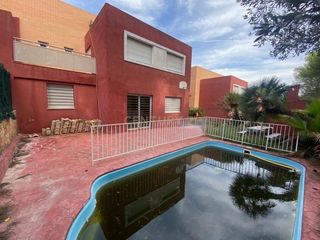 Haus  Cl miro-la loma 3 chiva (valencia). Casa en venta en calle miro en chiva valencia
