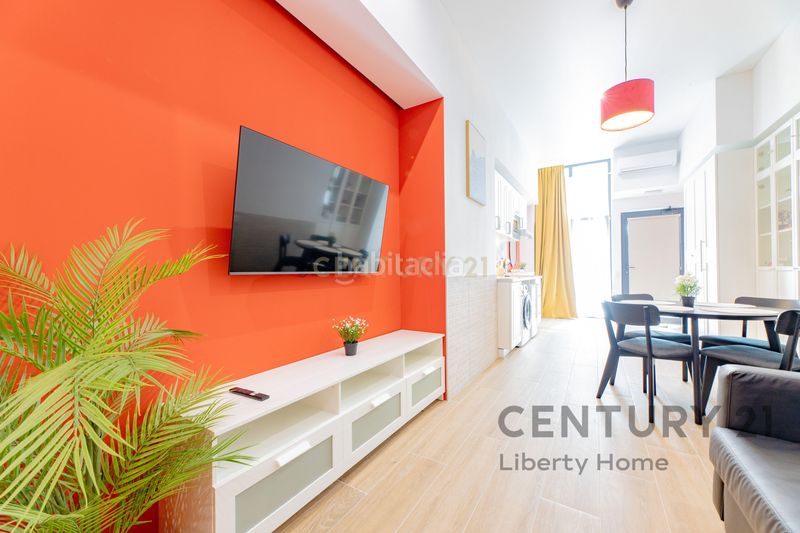 Foto b547afa5-ef76-4076-8f54-fc067c41b91e. Edificio in Safranar Valencia
