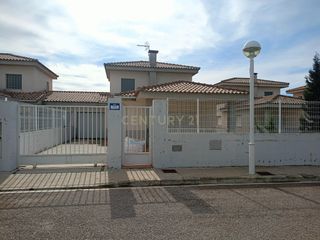 Casa  Motor del vicari s/n. Venta de chalet en lugartr motor del vicari sn montserrat valenc