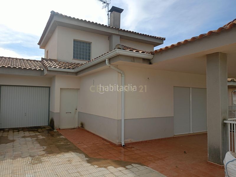 Foto 17b98baa-9f8a-4090-8d3e-a1780a327b17. Casa a motor del vicari s/n a Monserrat