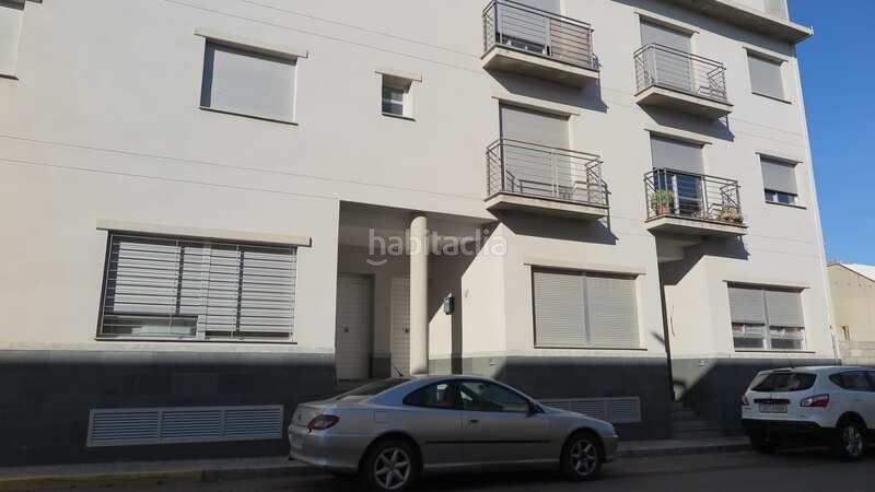 Foto 8ba8851d-23fe-458c-8de6-989fb49ef058. Aparcament cotxe a benicalaf a Benavites