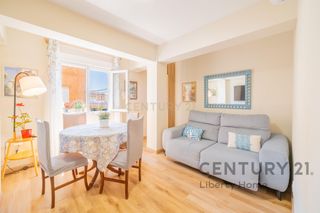 Etagenwohnung in Puerto de sagunto, spain 1. Oportunidad junto al mar  piso totalmente reformado con licencia