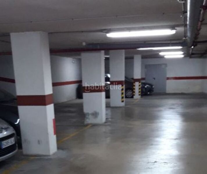 Foto 59681116-6ba9-49f6-a456-c0f316663978. Autoparkplatz in reyes catolicos in Benifaió