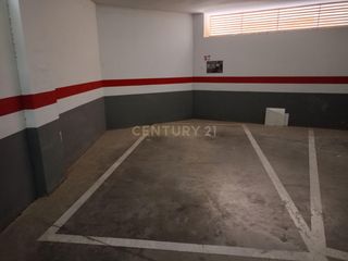 Autoparkplatz in Carrer benissanó, riba-roja de túria, spain. Venta de trastero  garaje en calle casinos ribaroja de túria val