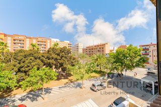 Duplex à Pz reina fabiola 2sagunto / sagunt (valencia). Exclusiva vivienda unifamiliar con terrazas, buhardilla y energí