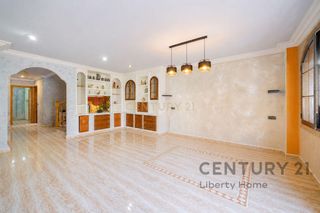 Duplex  Pz reina fabiola 2sagunto / sagunt (valencia). Exclusiva vivienda unifamiliar con terrazas, buhardilla y energí