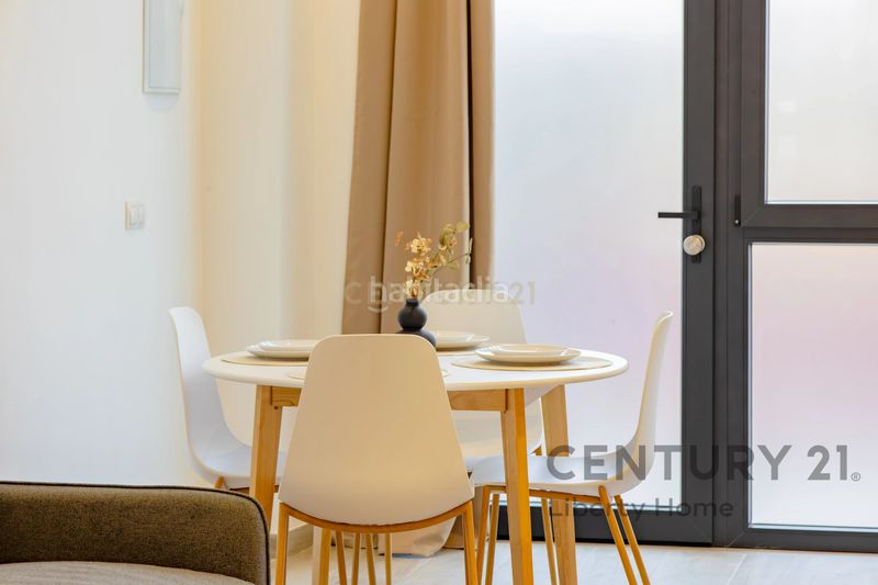 Foto 0a65e4a4-4851-47ec-82a0-cd1282806b4c. Edifici a carrer del riu bidasoa a Torrefiel Valencia