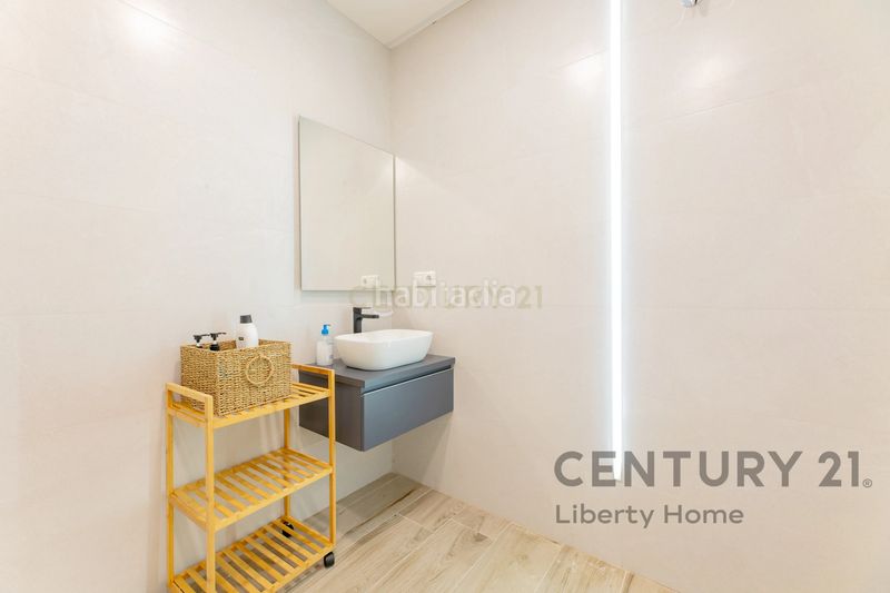 Foto c18fa075-f590-463c-bb27-b052ac922ad2. Edifici a carrer del riu bidasoa a Torrefiel Valencia