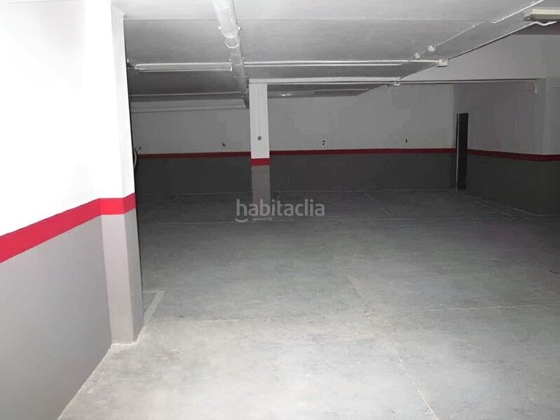 Foto f54c3b4f-e0be-4067-a71d-7e6347ba7fa6. Aparcament cotxe a de serra a Massamagrell