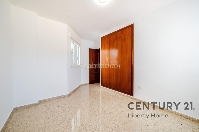Foto 2c49a71b-f914-4968-a115-accbf421165b. Apartament a carrer del doctor marañón a Favara Valencia