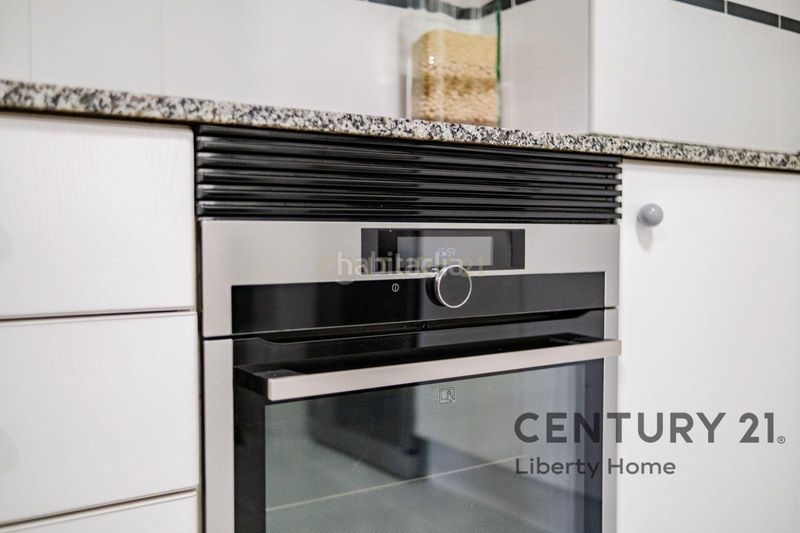Foto 4d69b438-187f-45d0-a0bc-a3af44819968. Apartament a carrer del doctor marañón a Favara Valencia