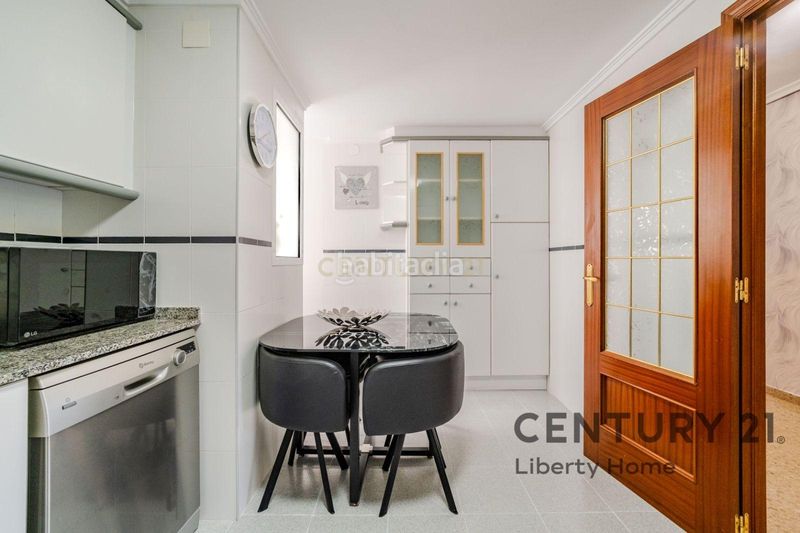 Foto 768d74cc-5193-4c89-9933-e1d769f39145. Apartament a carrer del doctor marañón a Favara Valencia
