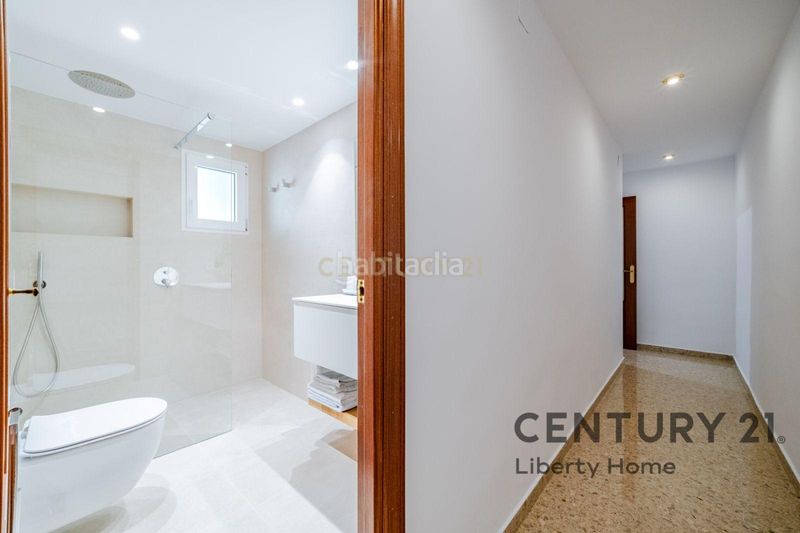 Foto 9dcd7461-a534-4e70-8a2c-2ee7c6ed4126. Apartament a carrer del doctor marañón a Favara Valencia