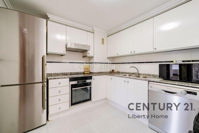 Foto ba06f25e-3f2b-40d3-96ca-c02d5fa954cc. Apartament a carrer del doctor marañón a Favara Valencia