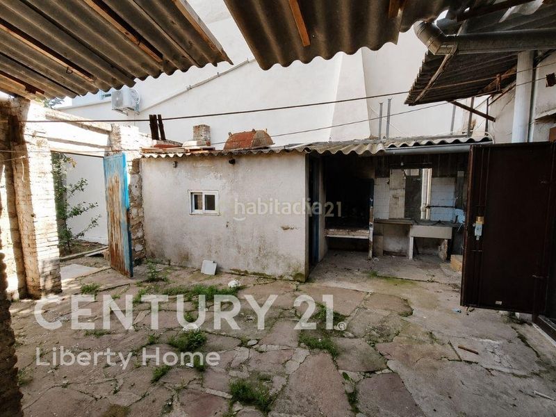Foto ccbee9e7-8ba9-4275-9042-4baa7029ac16. Planta baja en carretera del río planta baja con patio junto a pinedo desde 149.000 últimos días para pujar en Valencia