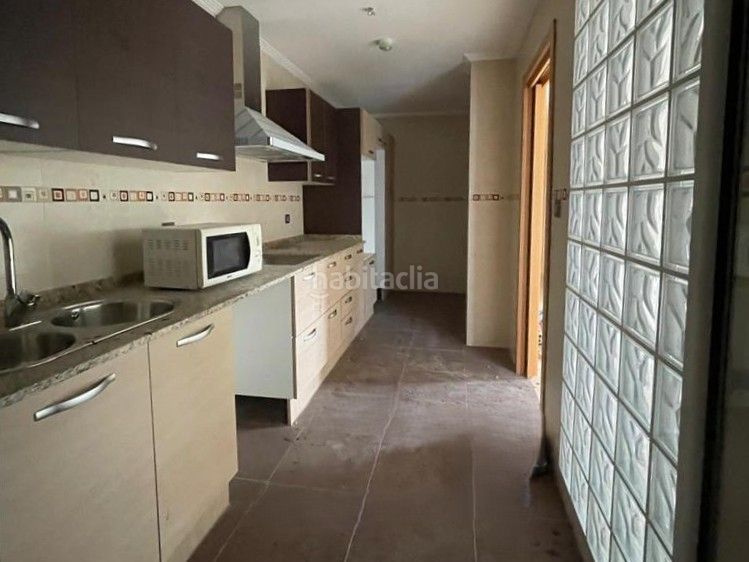 Foto 284ebdf0-2e62-4375-9e32-6e6bcad43799. Apartamento en de piso en venta 3 habitaciones, garaje y trastero 166 en Benavites