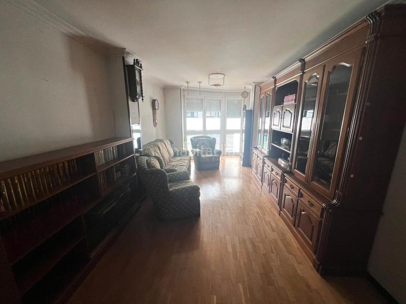 Foto 592ee098-0a04-41c8-9144-7bf77625f1b0. Etagenwohnung mit heizung in Centro Gijón